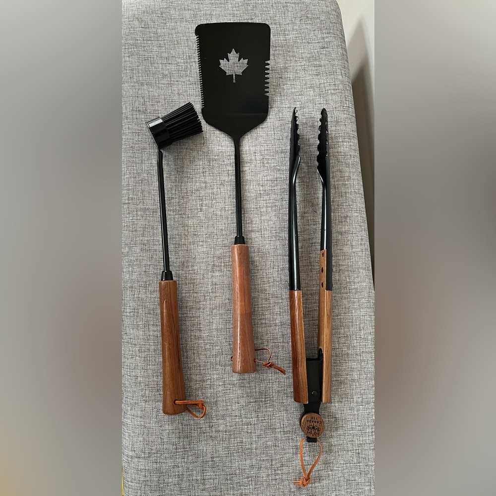 BBQ Tools Set of 3 Wood Handle Spatula Tongs Sauce Brush Summer Picnic Canada